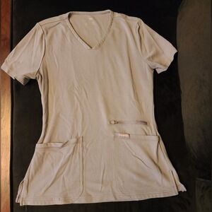 Jaanuu 4-Pocket V-neck Scrub Top in Light Gray Size Small